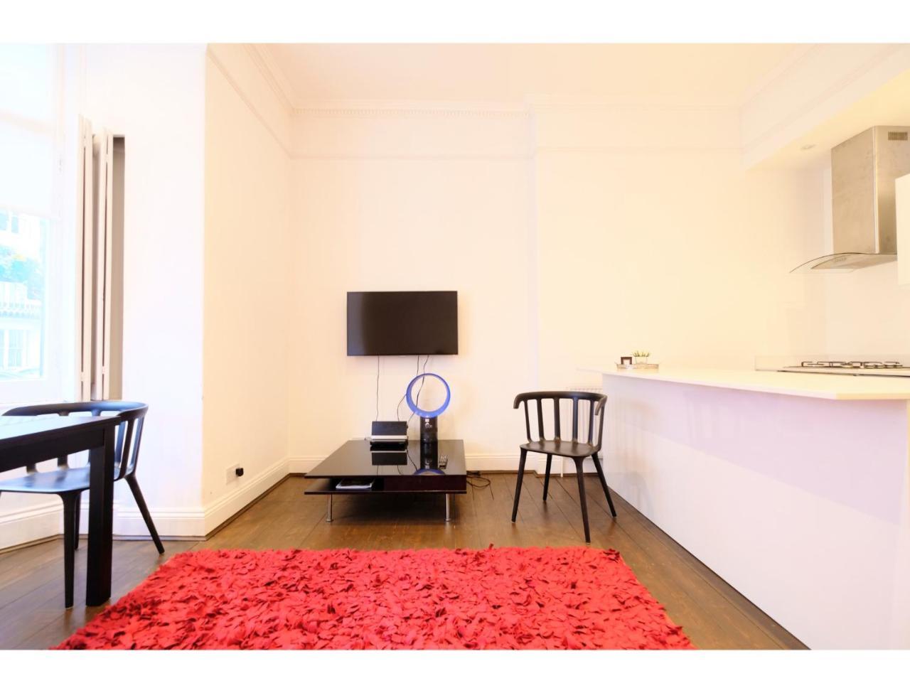 Edgware Rd, Paddington Spacious Apartment Sleeps 4 Λονδίνο Εξωτερικό φωτογραφία
